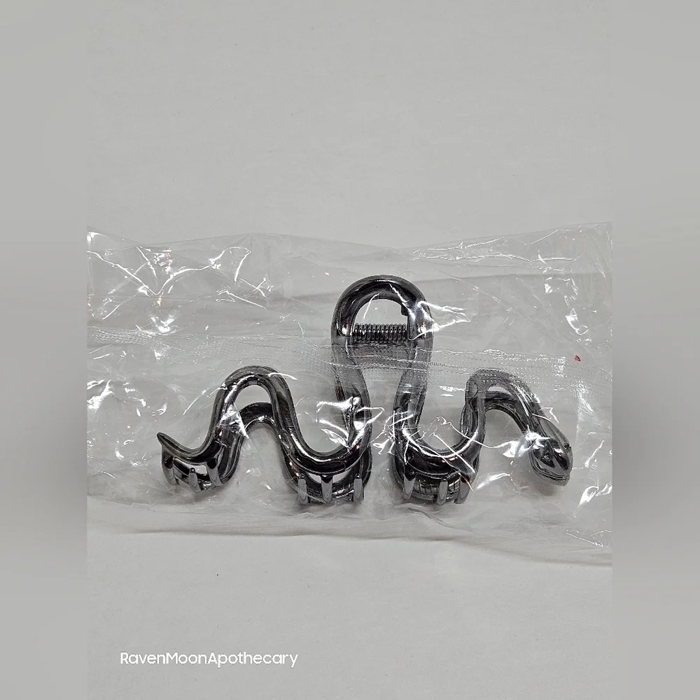 3/15$ Bundle Deal New Snake Hair Clip